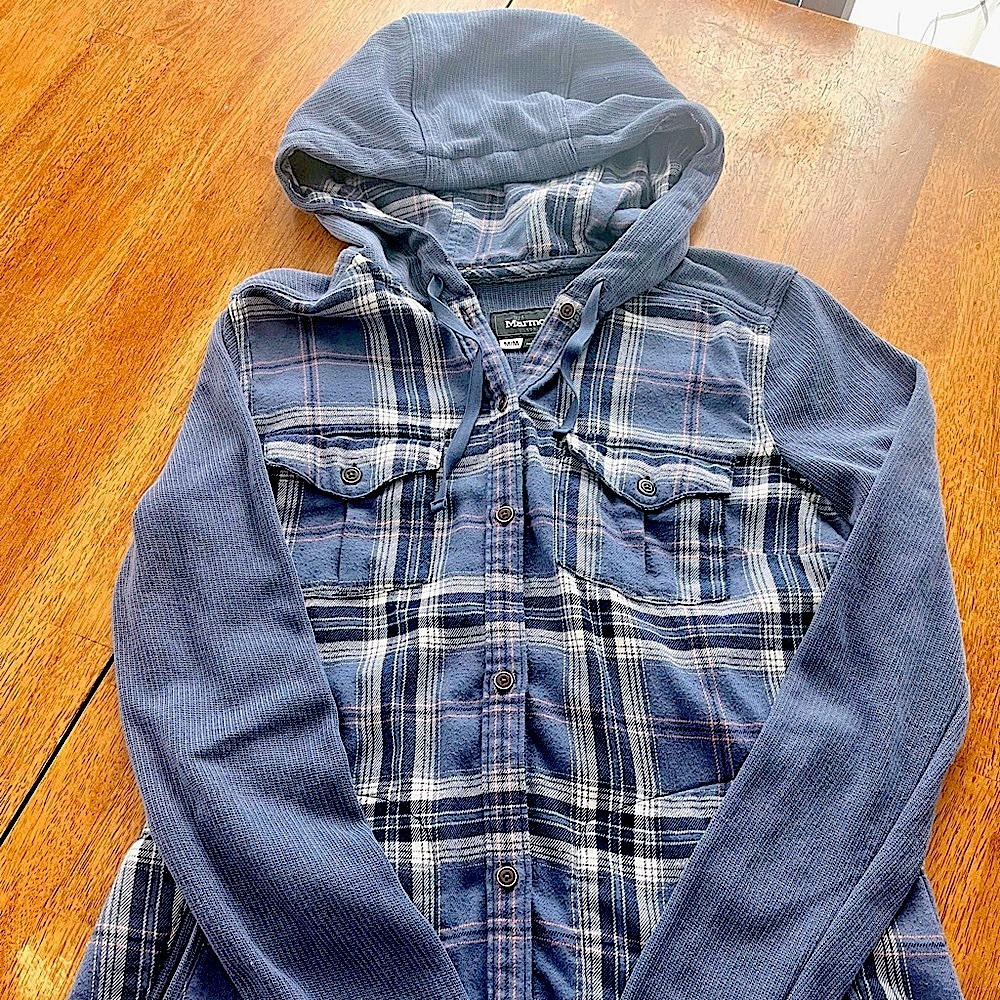 Women’s Medium Marmot Plaid Shirt
